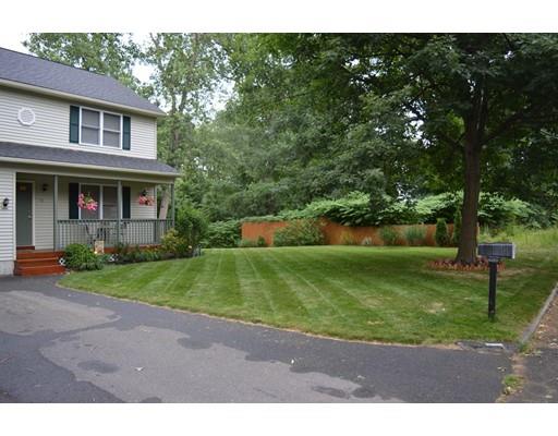 83 Stuart St, Springfield, MA 01119 photo 2