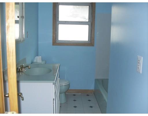 358 Hyacinth St, Fall River, MA 02720 photo 7