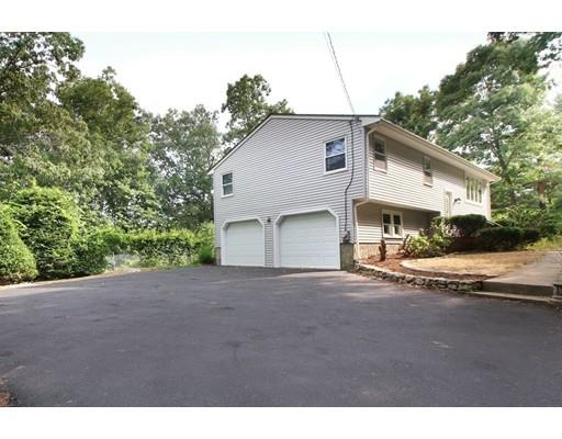 9 Bear Hill Rd, Dedham, MA 02026 photo 2