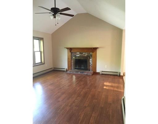 7 Saxony Dr, Mashpee, MA 02649 photo 2