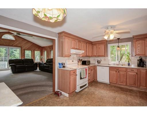 14 Westgate Rd, Derry, NH 03038 photo 10