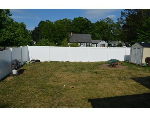 75 Burnside Ter, Springfield, MA 01118 photo 3