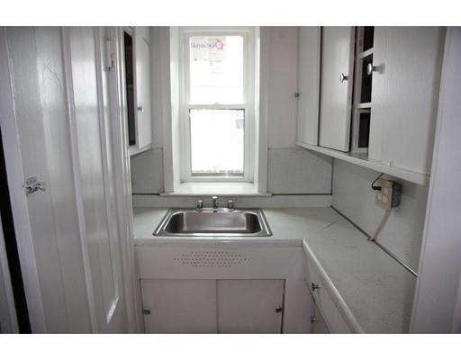 245 Orange St, Springfield, MA 01108 photo 5