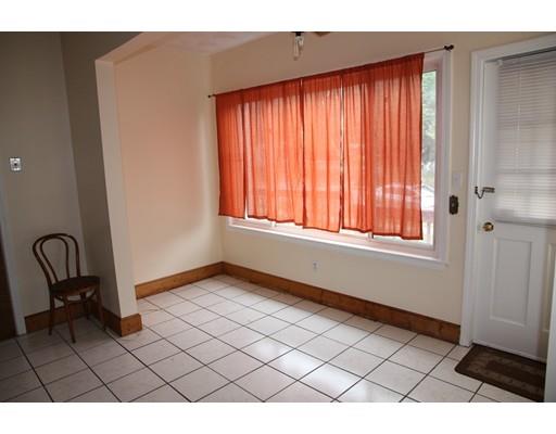 245 Orange St, Springfield, MA 01108 photo 3