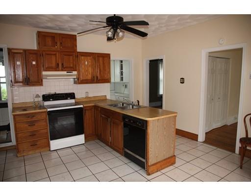 245 Orange St, Springfield, MA 01108 photo 2