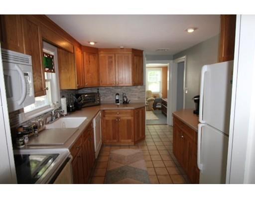 28 Maynard Rd, Dedham, MA 02026 photo 11