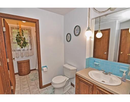 37 Oak Dr, Upton, MA 01568 photo 13