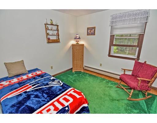 37 Oak Dr, Upton, MA 01568 photo 16