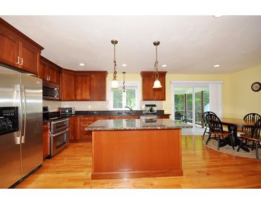 7 Balcom Ln, Maynard, MA 01754 photo 12