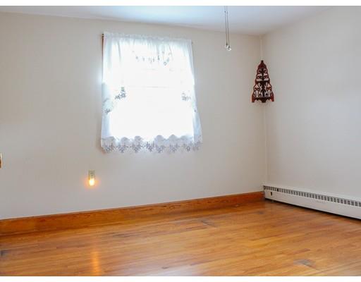 2 Mainview Ave, Warren, RI 02885 photo 7