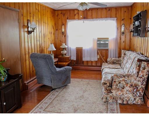 2 Mainview Ave, Warren, RI 02885 photo 6
