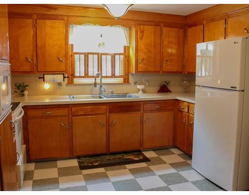2 Mainview Ave, Warren, RI 02885 photo 3