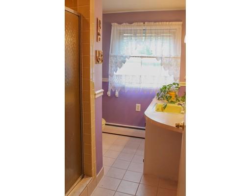 2 Mainview Ave, Warren, RI 02885 photo 11