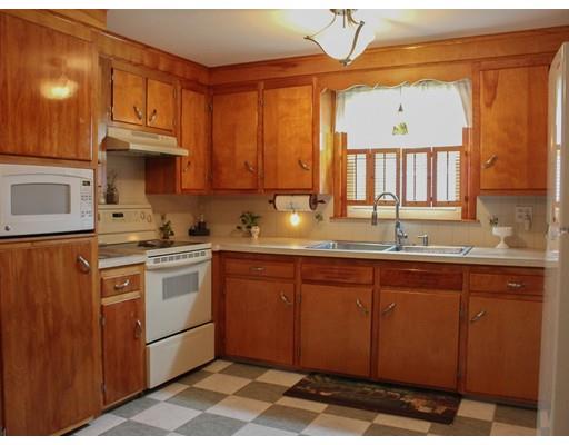 2 Mainview Ave, Warren, RI 02885 photo 2