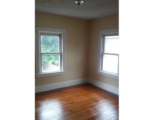 27 Bloomfield St, Springfield, MA 01108 photo 7