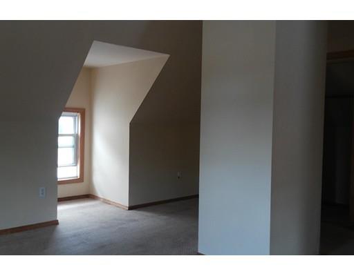 27 Bloomfield St, Springfield, MA 01108 photo 8