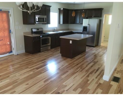 388 Central St, Springfield, MA 01105 photo 3