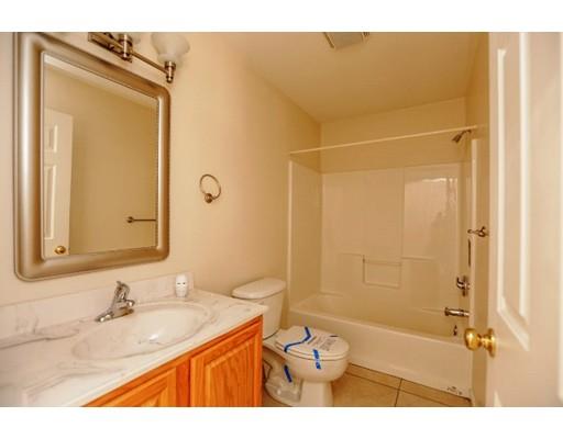 22 Lea Ln, Fall River, MA 02721 photo 10