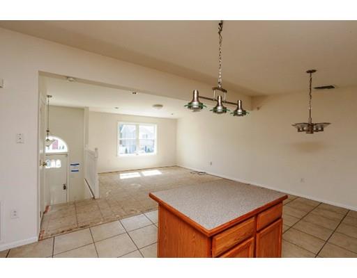 22 Lea Ln, Fall River, MA 02721 photo 9
