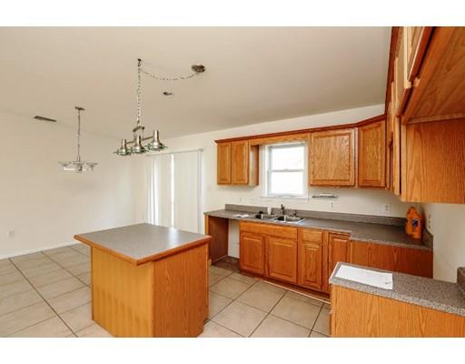 22 Lea Ln, Fall River, MA 02721 photo 8