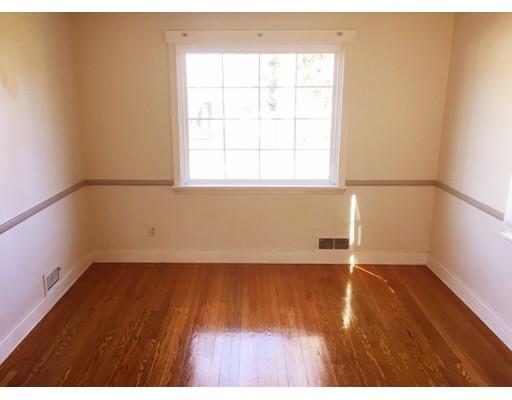 284 Plumtree Rd, Springfield, MA 01118 photo 6