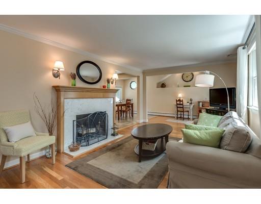 21 Robin Rd, Wakefield, MA 01880 photo 4