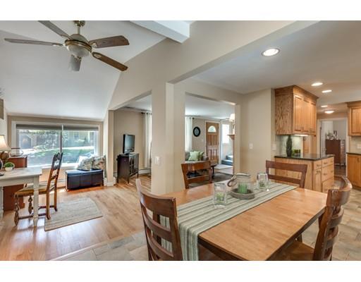 21 Robin Rd, Wakefield, MA 01880 photo 11