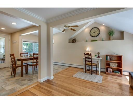 21 Robin Rd, Wakefield, MA 01880 photo 8