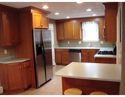 20 Vandergrift St, Lawrence, MA 01843 photo 6