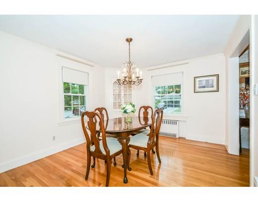 33 Temple St, Reading, MA 01867 photo 5