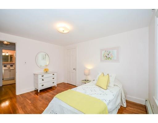 33 Temple St, Reading, MA 01867 photo 18