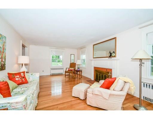 33 Temple St, Reading, MA 01867 photo 15