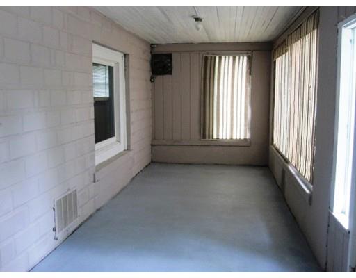 33 Lorimer St, Springfield, MA 01151 photo 11
