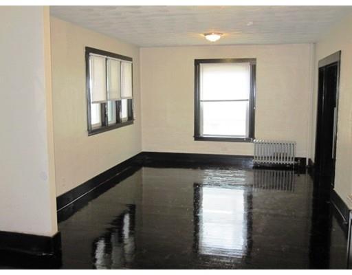 33 Lorimer St, Springfield, MA 01151 photo 5