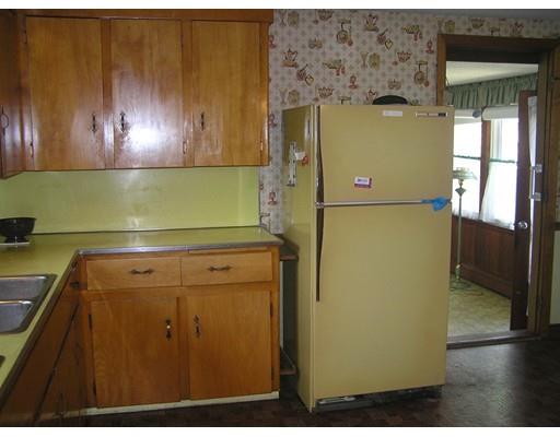 7 Lindauer St, Peabody, MA 01960 photo 9