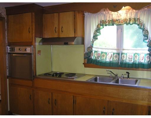 7 Lindauer St, Peabody, MA 01960 photo 8