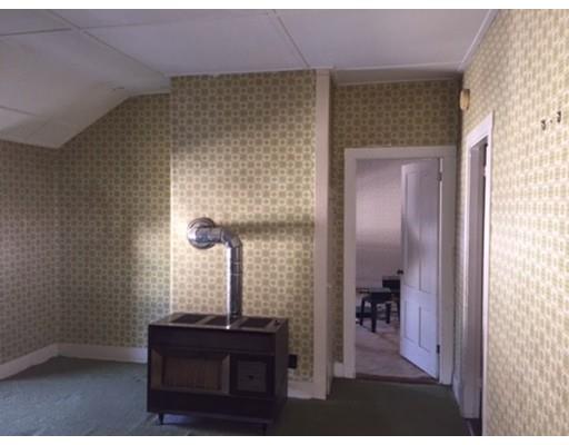 70 Palmer St, Fall River, MA 02724 photo 8