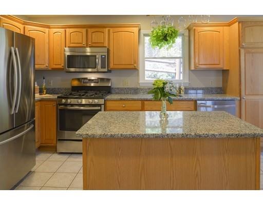 9 Memory Ln, Wakefield, MA 01880 photo 3