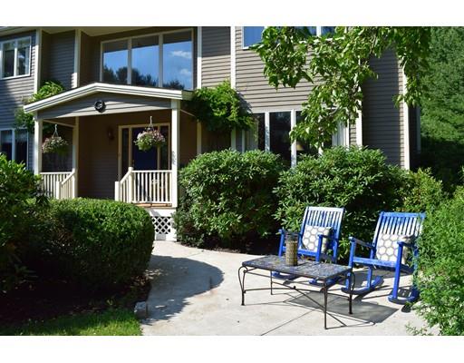 7 Crestview Ln, Milton, MA 02186 photo 2