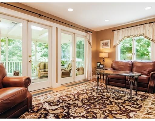 7 Crestview Ln, Milton, MA 02186 photo 8