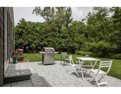 49 Hudson St, Springfield, MA 01118 photo 3