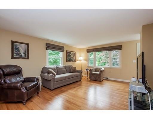 49 Hudson St, Springfield, MA 01118 photo 6