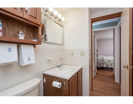 49 Hudson St, Springfield, MA 01118 photo 19