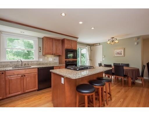 49 Hudson St, Springfield, MA 01118 photo 10