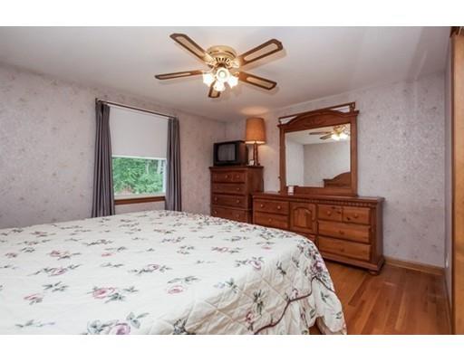 49 Hudson St, Springfield, MA 01118 photo 16