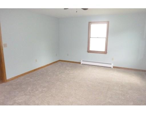 4 Clark Ln, Easthampton, MA 01027 photo 10