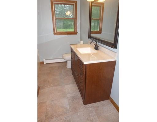 4 Clark Ln, Easthampton, MA 01027 photo 4