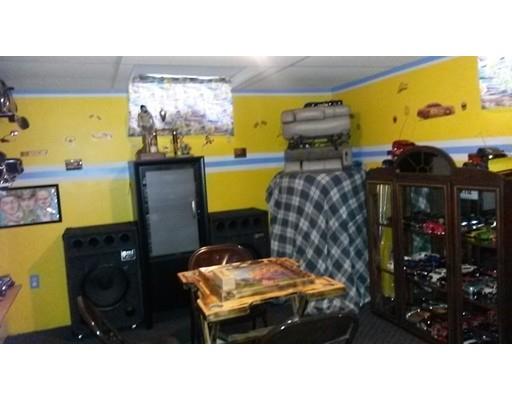 417 Parker St, Springfield, MA 01129 photo 22