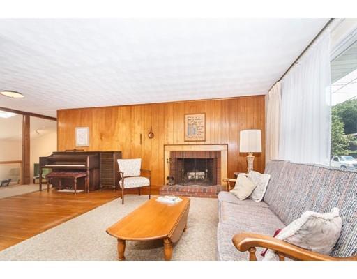 22 Joseph Way, Reading, MA 01867 photo 2