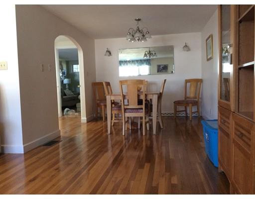 22 Dewitt Rd, Stoneham, MA 02180 photo 4